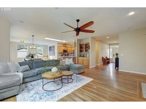 403 NW 104th Circle Vancouver WA 98685