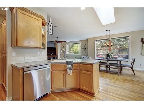 403 NW 104th Circle Vancouver WA 98685