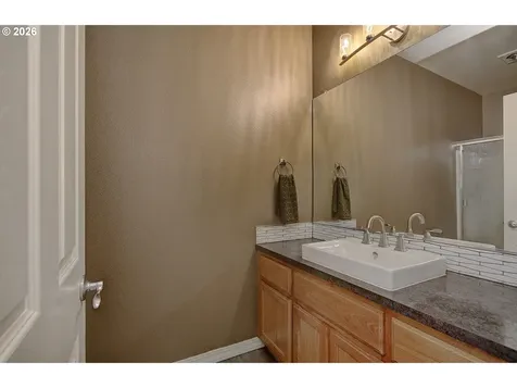 403 NW 104th Circle Vancouver WA 98685