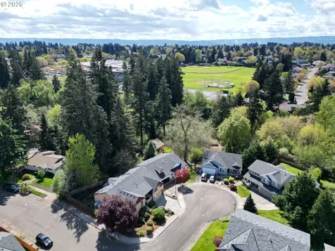 403 NW 104th Circle Vancouver WA 98685