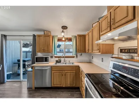 4327 SE 136th Avenue Portland OR 97236