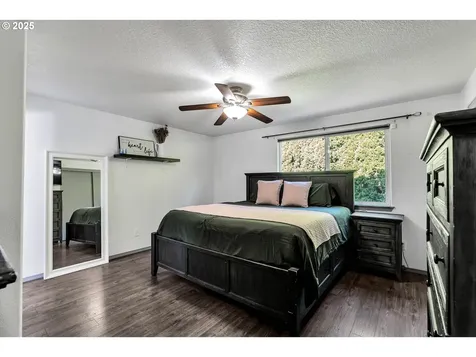 4327 SE 136th Avenue Portland OR 97236