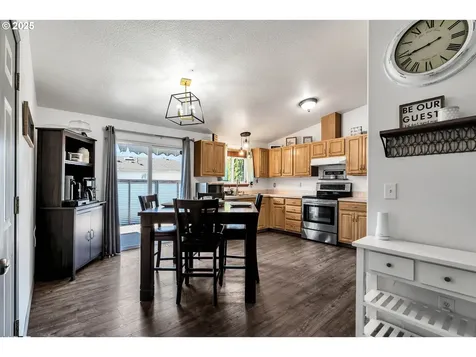4327 SE 136th Avenue Portland OR 97236