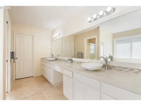 11092 SE Westchester Avenue Happy Valley OR 97086