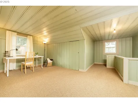 9919 NE Mason Street Portland OR 97220