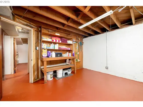 9919 NE Mason Street Portland OR 97220