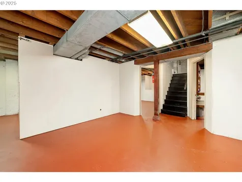 9919 NE Mason Street Portland OR 97220