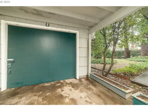 9919 NE Mason Street Portland OR 97220