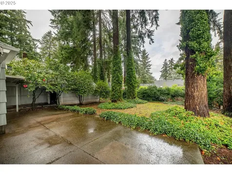 9919 NE Mason Street Portland OR 97220