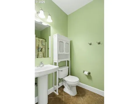 340 NE 7th Street Dufur OR 97021