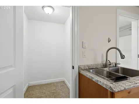 340 NE 7th Street Dufur OR 97021