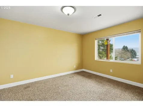 340 NE 7th Street Dufur OR 97021