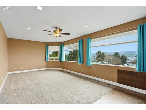 340 NE 7th Street Dufur OR 97021