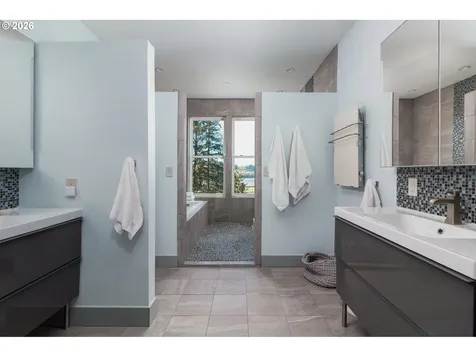 40195 Little Nestucca Rive Highway Cloverdale OR 97112
