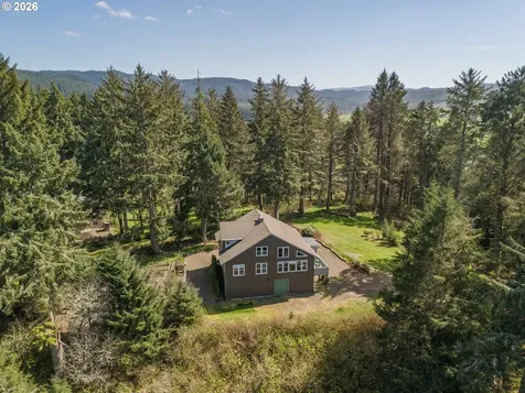 40195 Little Nestucca Rive Highway Cloverdale OR 97112