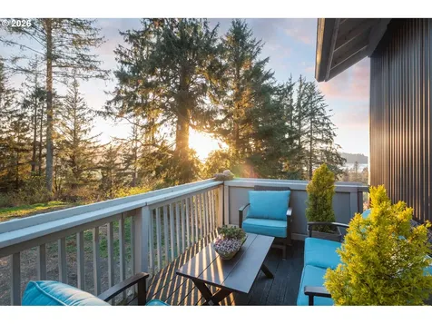 40195 Little Nestucca Rive Highway Cloverdale OR 97112