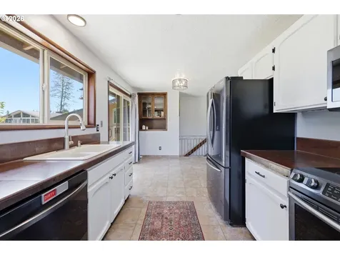 102 Sherwood Lane Castle Rock WA 98611