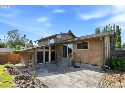 102 Sherwood Lane Castle Rock WA 98611