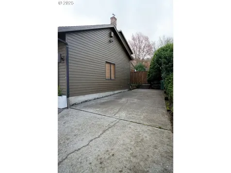 124 SW 6th Court Gresham OR 97080