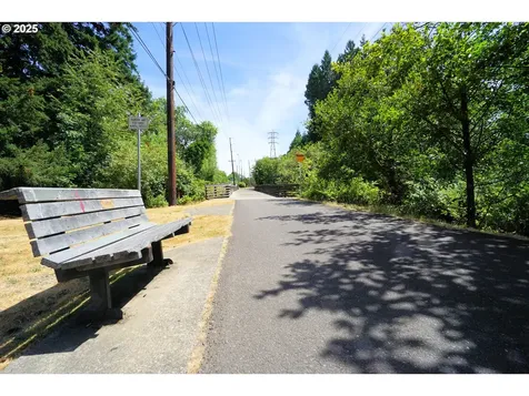 124 SW 6th Court Gresham OR 97080