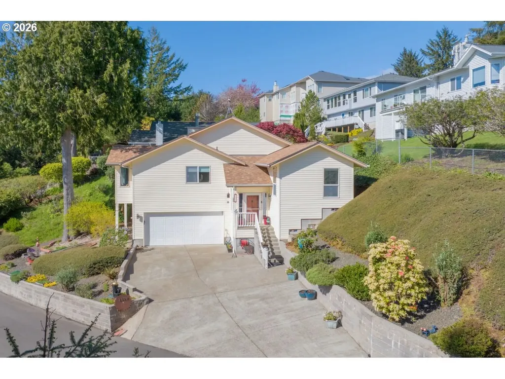 3520 Ocean View Drive Florence OR 97439