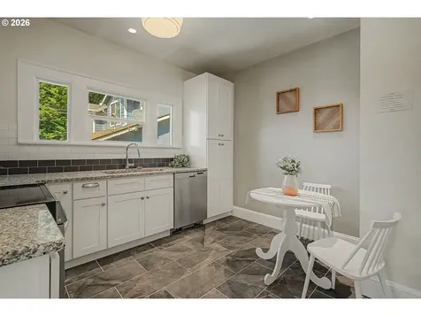 9806/9820 N Midway Avenue Portland OR 97203