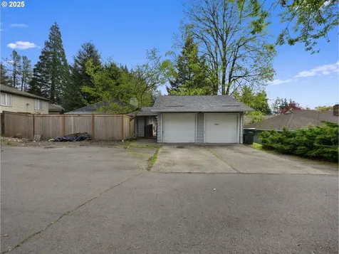 8962 SW Barnes Road Portland OR 97225