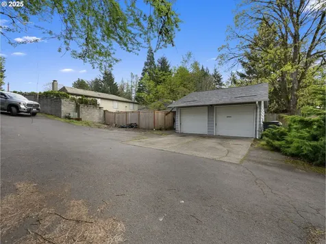 8962 SW Barnes Road Portland OR 97225