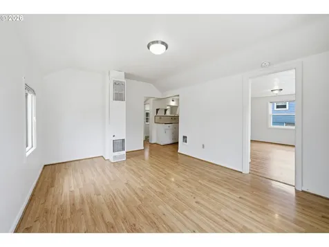 308 SW 2nd Street Mcminnville OR 97128