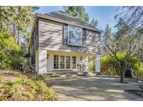 992 SW Westwood Drive Portland OR 97239