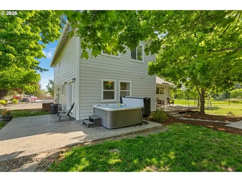 1051 Cannon Drive Hood River OR 97031