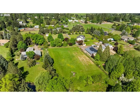 1051 Cannon Drive Hood River OR 97031