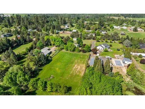 1051 Cannon Drive Hood River OR 97031