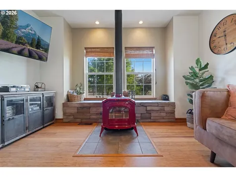 1051 Cannon Drive Hood River OR 97031