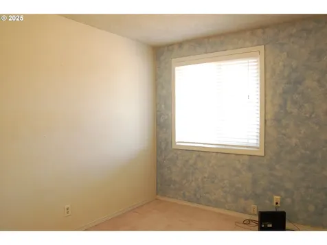 2252 Rose Blossom Drive Springfield OR 97477