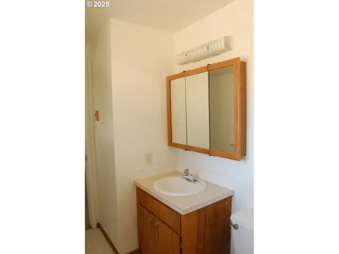 2252 Rose Blossom Drive Springfield OR 97477