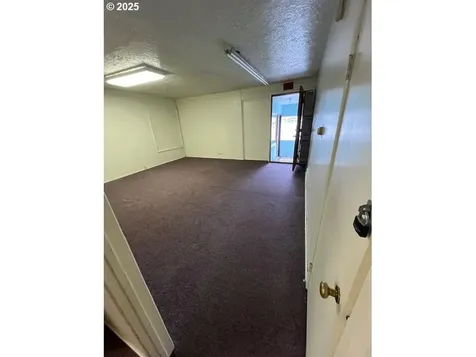 8325 8329 SE Division Street Portland OR 97266