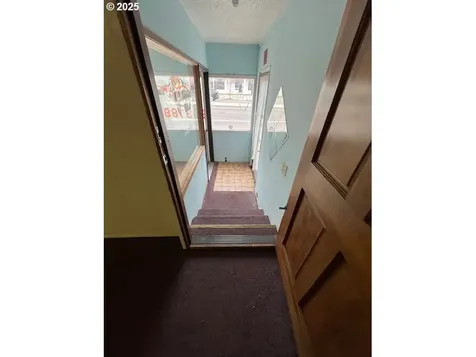 8325 8329 SE Division Street Portland OR 97266