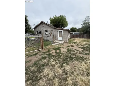 2460 SE Melrose Drive Prineville OR 97754