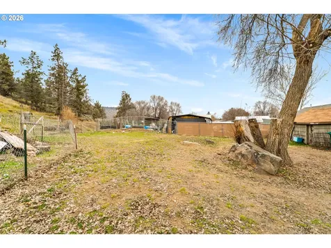2460 SE Melrose Drive Prineville OR 97754