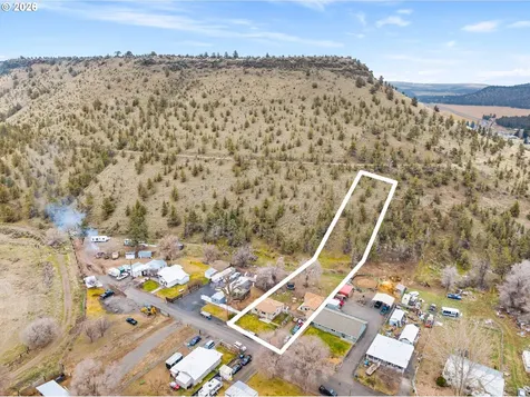 2460 SE Melrose Drive Prineville OR 97754