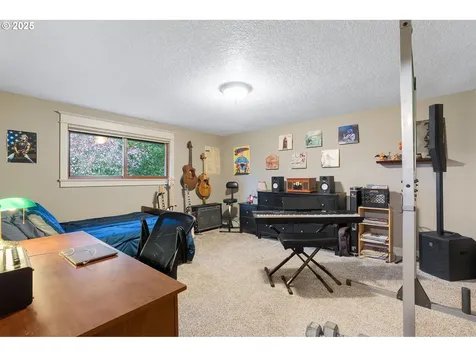 14950 S Bradley Road Oregon City OR 97045