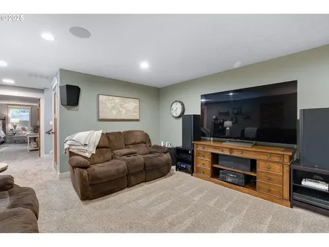 14950 S Bradley Road Oregon City OR 97045