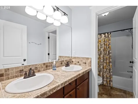 2707 NE 159th Circle Ridgefield WA 98642