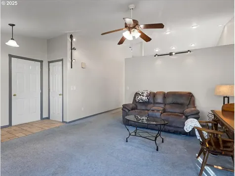 13113 NE 51st Street Vancouver WA 98682