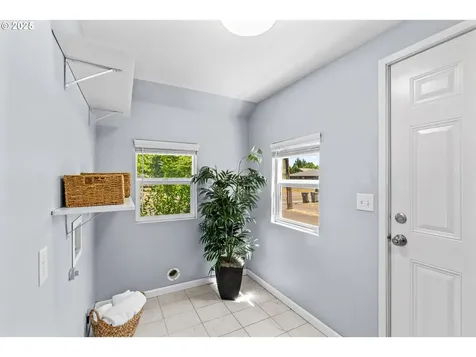 1240 Taney Street Eugene OR 97402