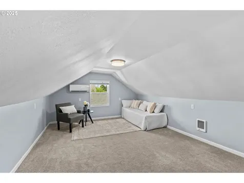 1240 Taney Street Eugene OR 97402