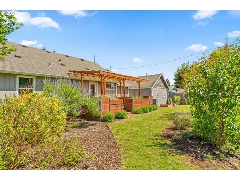 1240 Taney Street Eugene OR 97402