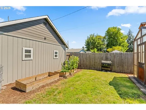 1240 Taney Street Eugene OR 97402