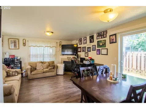 2719 SE 136th Place Portland OR 97236